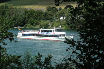 Fahrgastschiff Hennesee